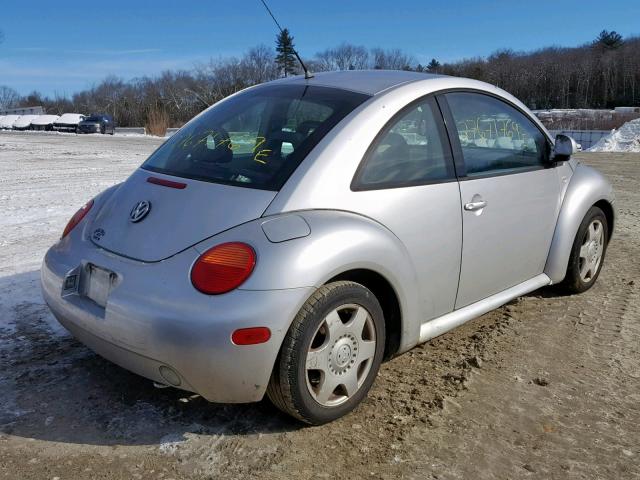 3VWCC21C4YM405020 - 2000 VOLKSWAGEN NEW BEETLE ვერცხლისფერი ფოტო 4