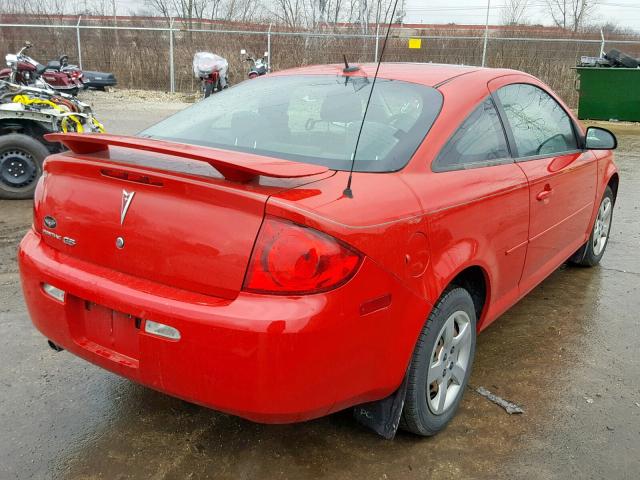 1G2AS18H697272270 - 2009 PONTIAC G5 RED photo 4