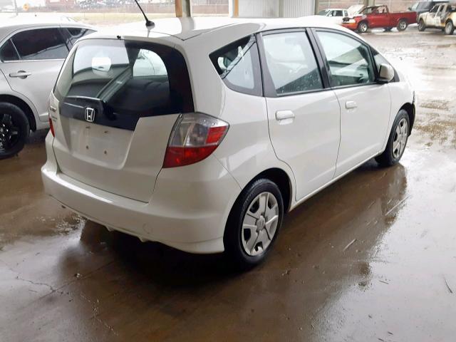 JHMGE8H3XDC011460 - 2013 HONDA FIT WHITE photo 4