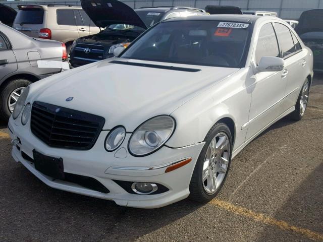 WDBUF56X39B430915 - 2009 MERCEDES-BENZ E 350 WHITE photo 2