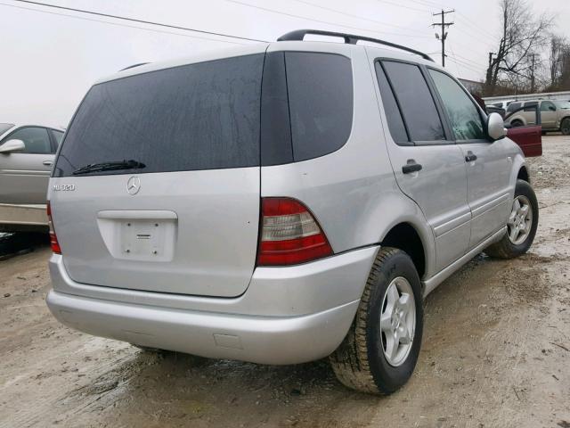 4JGAB54E6YA215725 - 2000 MERCEDES-BENZ ML 320 SILVER photo 4