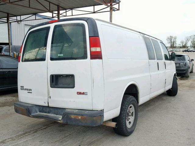 1GTZ7UCG7B1169156 - 2011 GMC SAVANA G35 WHITE photo 4