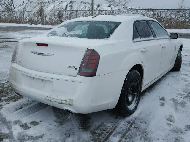 2C3CCABG2EH305673 - 2014 CHRYSLER 300 S WHITE photo 4