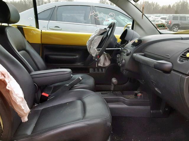 3VWPG31Y78M414219 - 2008 VOLKSWAGEN NEW BEETLE Sarı foto 5