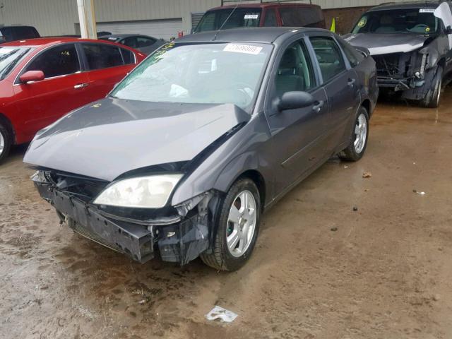 1FAFP34N27W255551 - 2007 FORD FOCUS ZX4 GRAY photo 2