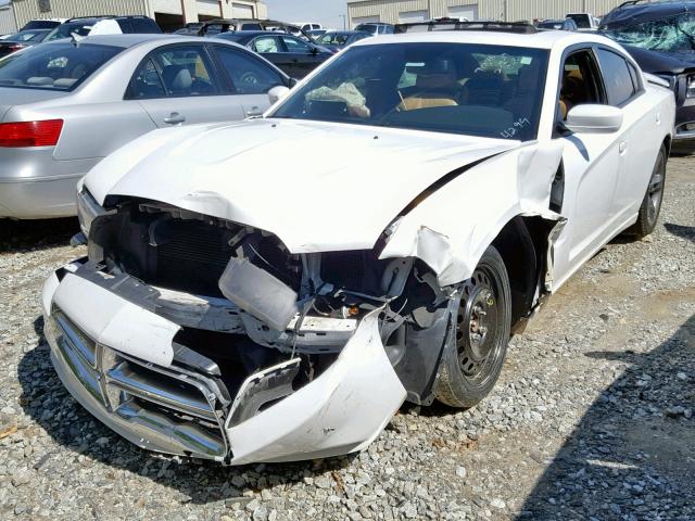 2C3CDXHG1DH742991 - 2013 DODGE CHARGER SX WHITE photo 2