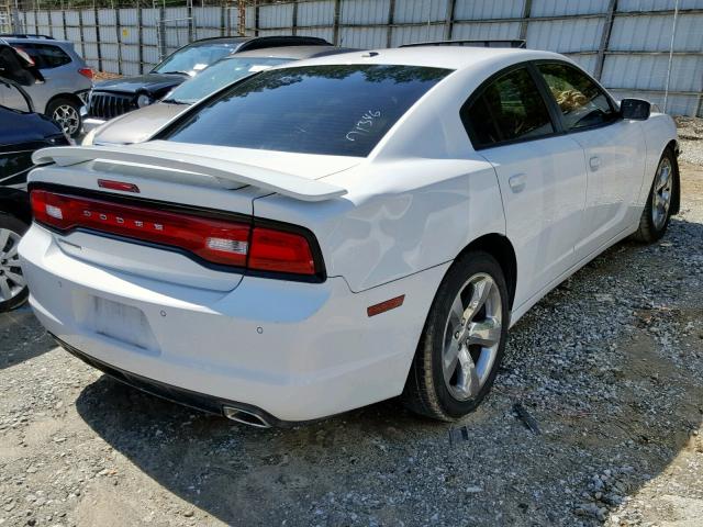 2C3CDXHG1DH742991 - 2013 DODGE CHARGER SX WHITE photo 4