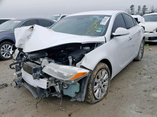 2G4GS5ER8D9216246 - 2013 BUICK REGAL PREM WHITE photo 2