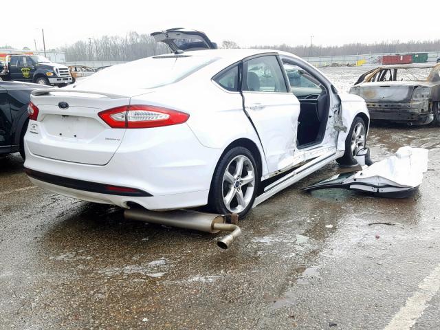 3FA6P0G74GR349722 - 2016 FORD FUSION S WHITE photo 4