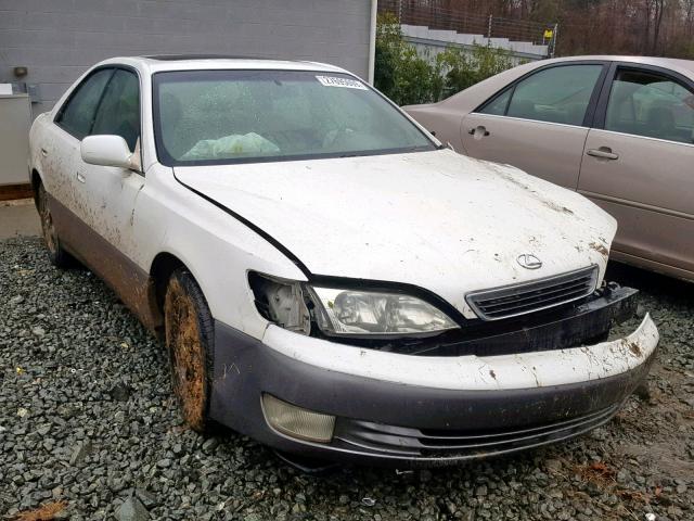 JT8BF28G0X5064264 - 1999 LEXUS ES 300 WHITE photo 1