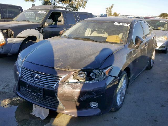 JTHBW1GG7E2060285 - 2014 LEXUS ES 300H BROWN photo 2