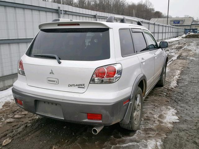 JA4LZ41G93U019935 - 2003 MITSUBISHI OUTLANDER WHITE photo 4