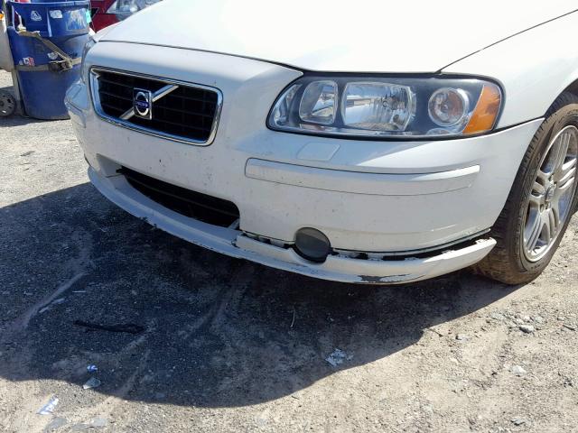 YV1RS592X82676579 - 2008 VOLVO S60 2.5T WHITE photo 9