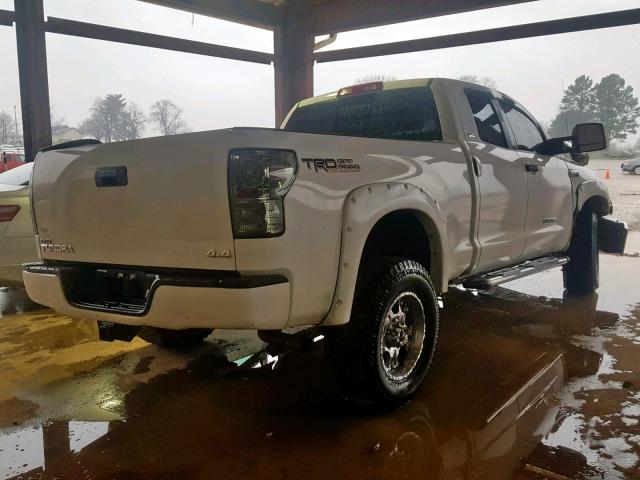 5TBBV54108S497532 - 2008 TOYOTA TUNDRA DOU WHITE photo 4