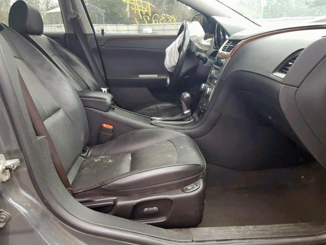 1G1ZK57769F244675 - 2009 CHEVROLET MALIBU LTZ GRAY photo 5