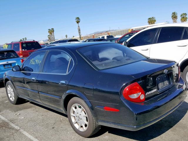 JN1CA31D11T837923 - 2001 NISSAN MAXIMA GXE BLACK photo 3