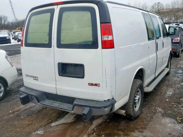 1GTW7FCF6F1907914 - 2015 GMC SAVANA G25 WHITE photo 4