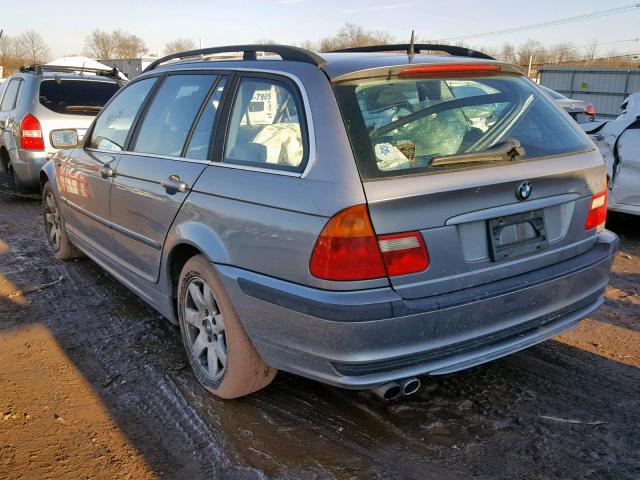 WBAEP33453PF03262 - 2003 BMW 325 XIT SILVER photo 3