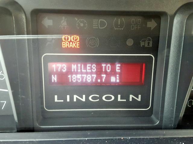 5LMFU27547LJ19912 - 2007 LINCOLN NAVIGATOR Күміс фото 8