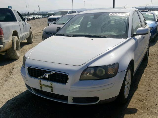 YV1MS382052092607 - 2005 VOLVO S40 2.4I WHITE photo 2