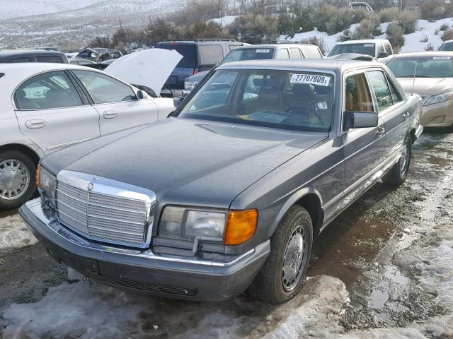 WDBCA24D3MA604756 - 1991 MERCEDES-BENZ 300 SE GRAY photo 2