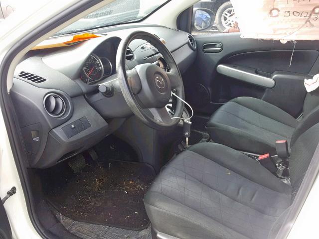 JM1DE1KZ7E0178791 - 2014 MAZDA MAZDA2 SPO WHITE photo 5