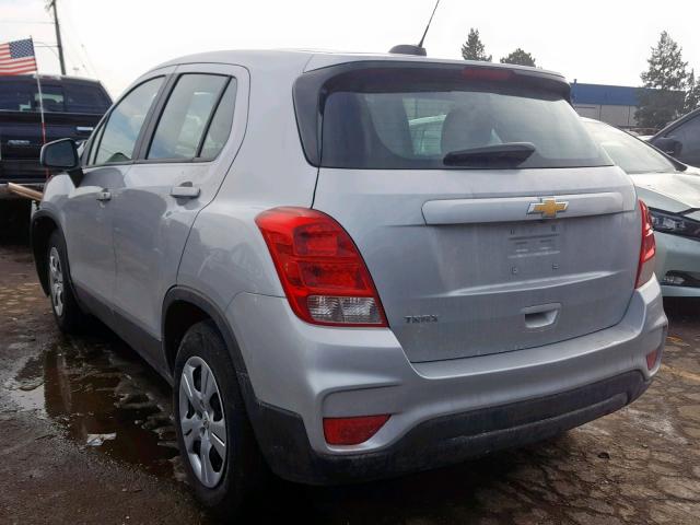 3GNCJKSB1HL285589 - 2017 CHEVROLET TRAX LS SILVER photo 3