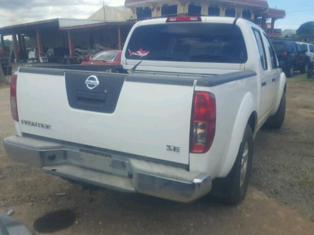 1N6AD0ER0AC411413 - 2010 NISSAN FRONTIER C WHITE photo 4