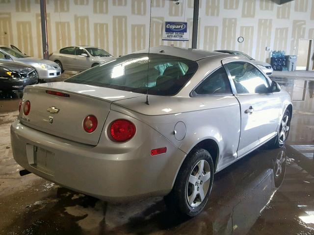 1G1AL18F987284072 - 2008 CHEVROLET COBALT LT SILVER photo 4