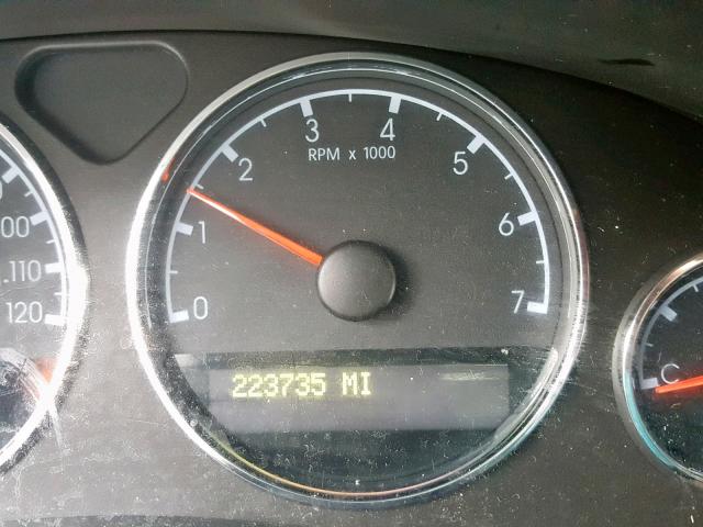 1GNDV231X8D158523 - 2008 CHEVROLET UPLANDER L 银色 照片 8