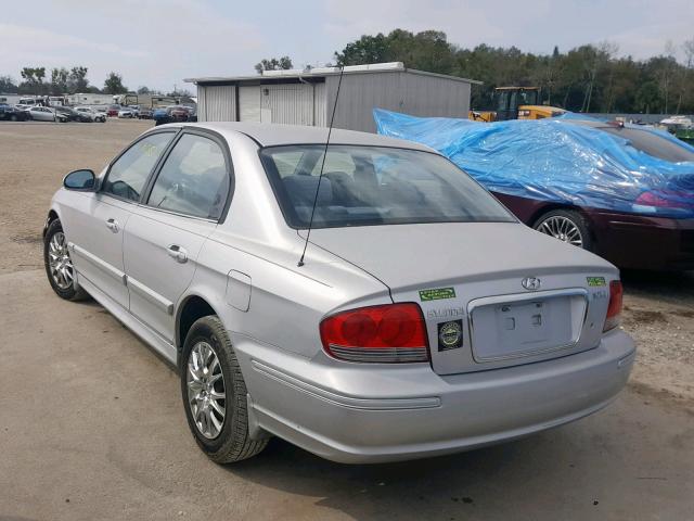 KMHWF25H63A853547 - 2003 HYUNDAI SONATA GL SILVER photo 3