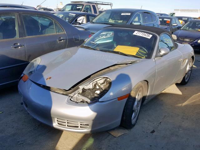 WP0CA2983XU632119 - 1999 PORSCHE BOXSTER SILVER photo 2