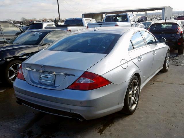 WDDDJ72X07A107447 - 2007 MERCEDES-BENZ CLS 550 SILVER photo 4