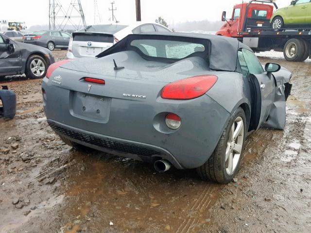 1G2MB35B98Y107668 - 2008 PONTIAC SOLSTICE GRAY photo 4