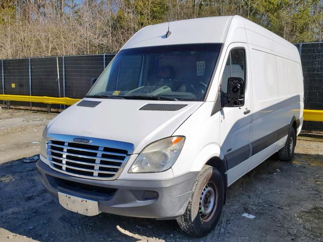 WDYPE845475222708 - 2007 FREIGHTLINER SPRINTER 2 WHITE photo 2