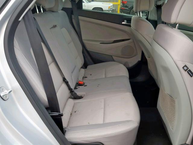 KM8J3CA43JU695952 - 2018 HYUNDAI TUCSON LIM SILVER photo 6