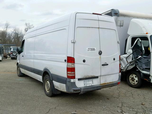 WD3PE8CC9A5458171 - 2010 MERCEDES-BENZ SPRINTER 2 WHITE photo 3