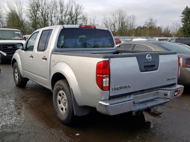 1N6AD07W17C426563 - 2007 NISSAN FRONTIER C SILVER photo 3