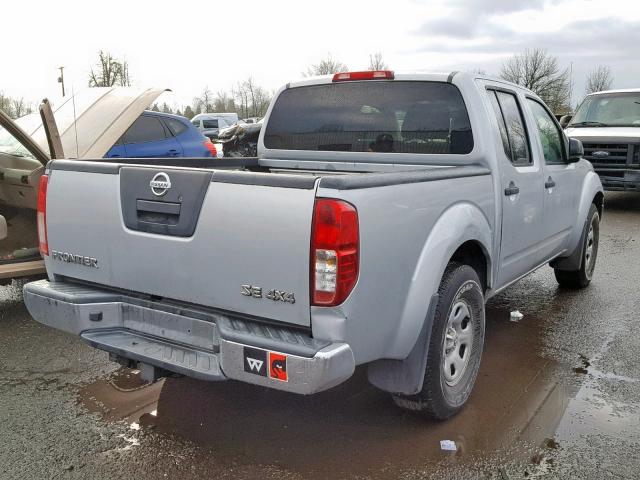 1N6AD07W17C426563 - 2007 NISSAN FRONTIER C SILVER photo 4