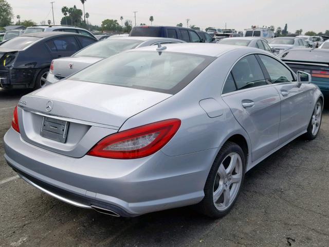 WDDLJ7DB0CA027136 - 2012 MERCEDES-BENZ CLS 550 SILVER photo 4