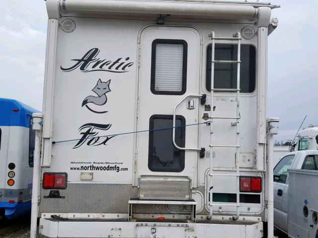 1NCE11405G0112557 - 2016 ARCT FOX CAMPER WHITE photo 5