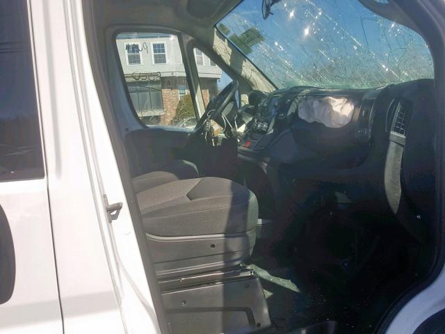 3C6TRVDG8HE551097 - 2017 RAM PROMASTER WHITE photo 5
