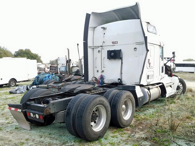 1XKAD49X2DJ337421 - 2013 KENWORTH CONSTRUCTI WHITE photo 4