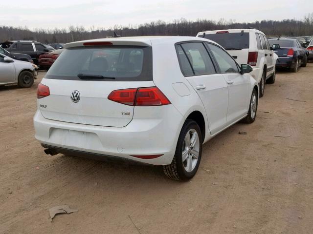 3VW117AU2HM065076 - 2017 VOLKSWAGEN GOLF S WHITE photo 4