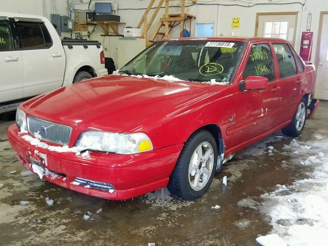 YV1LS55A4X2618775 - 1999 VOLVO S70 RED photo 2