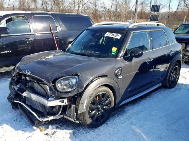 WMZYT5C31J3E19040 - 2018 MINI COOPER S C BLACK photo 2