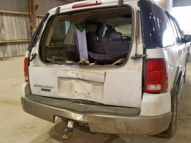 1FMZU64K13ZB53847 - 2003 FORD EXPLORER E WHITE photo 9