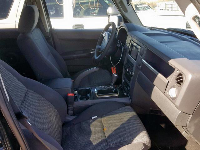 1J8HH48K48C115504 - 2008 JEEP COMMANDER BLACK photo 5