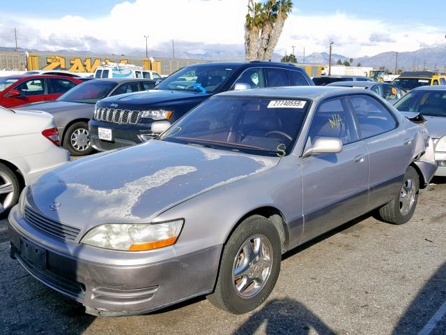 JT8VK13TXP0128069 - 1993 LEXUS ES 300 SILVER photo 2