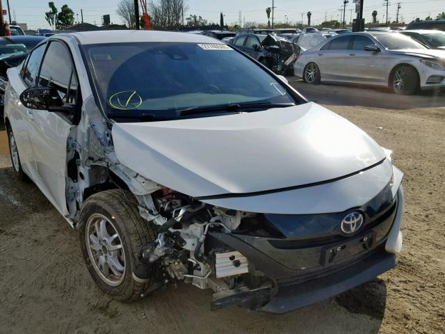 JTDKARFP7J3091475 - 2018 TOYOTA PRIUS PRIM თეთრი ფოტო 1